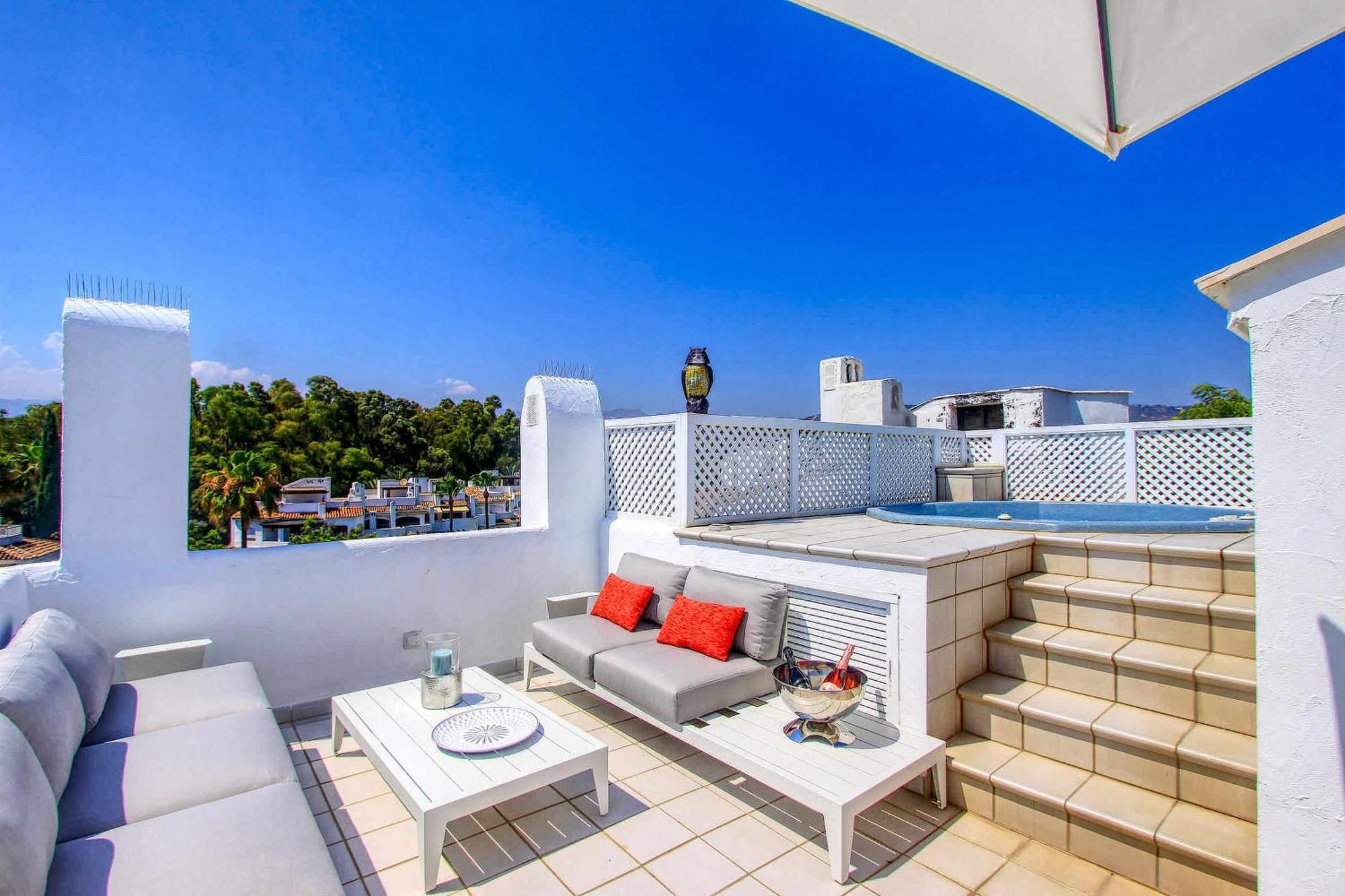 Appartement 1080 Beachfront Penthouse 3 Floors Jacuzzi 2 Pools Wifi Roof Terrace