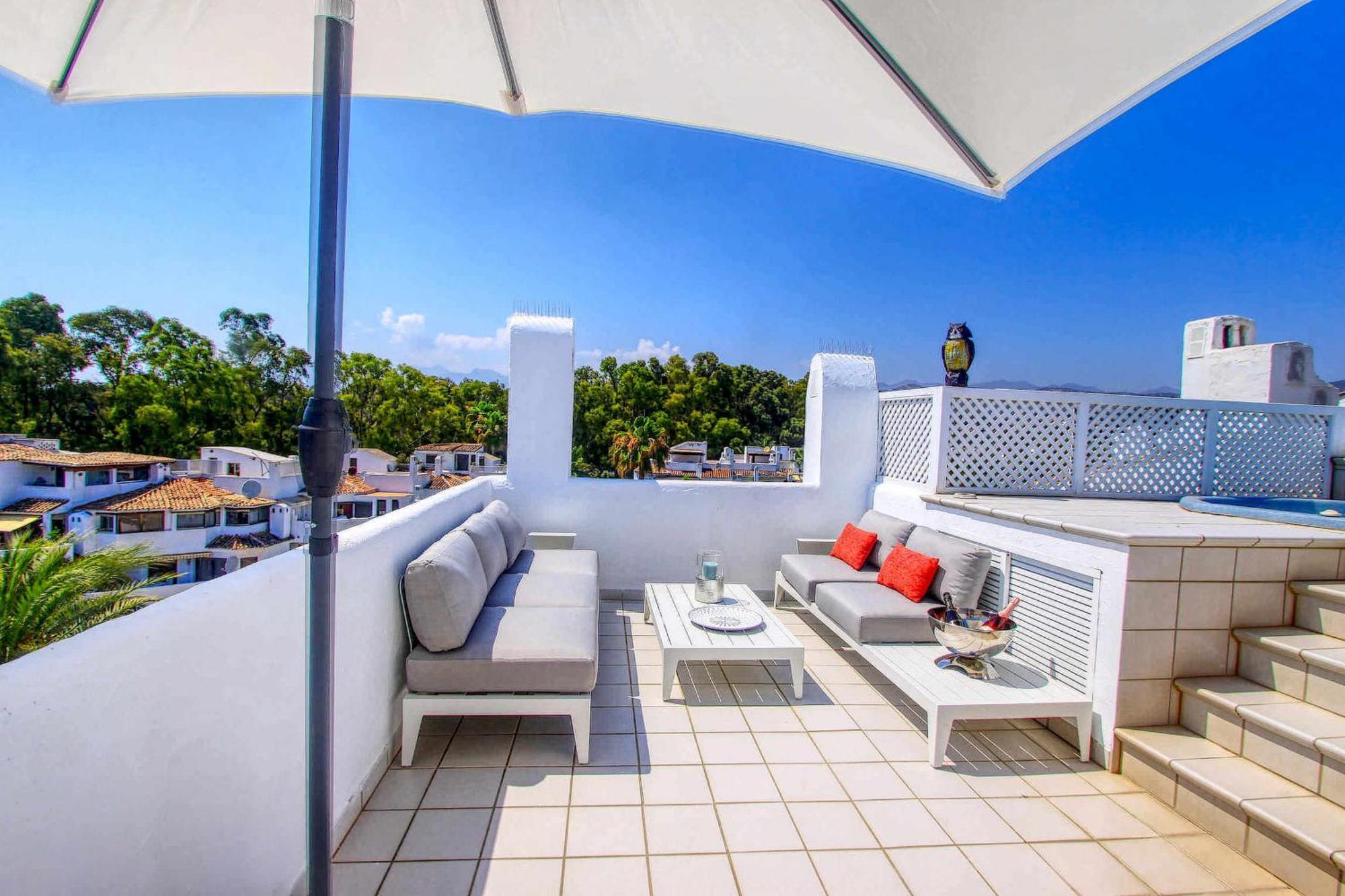 1080 Beachfront Penthouse 3 Floors Jacuzzi 2 Pools Wifi Roof Terrace Appartement *