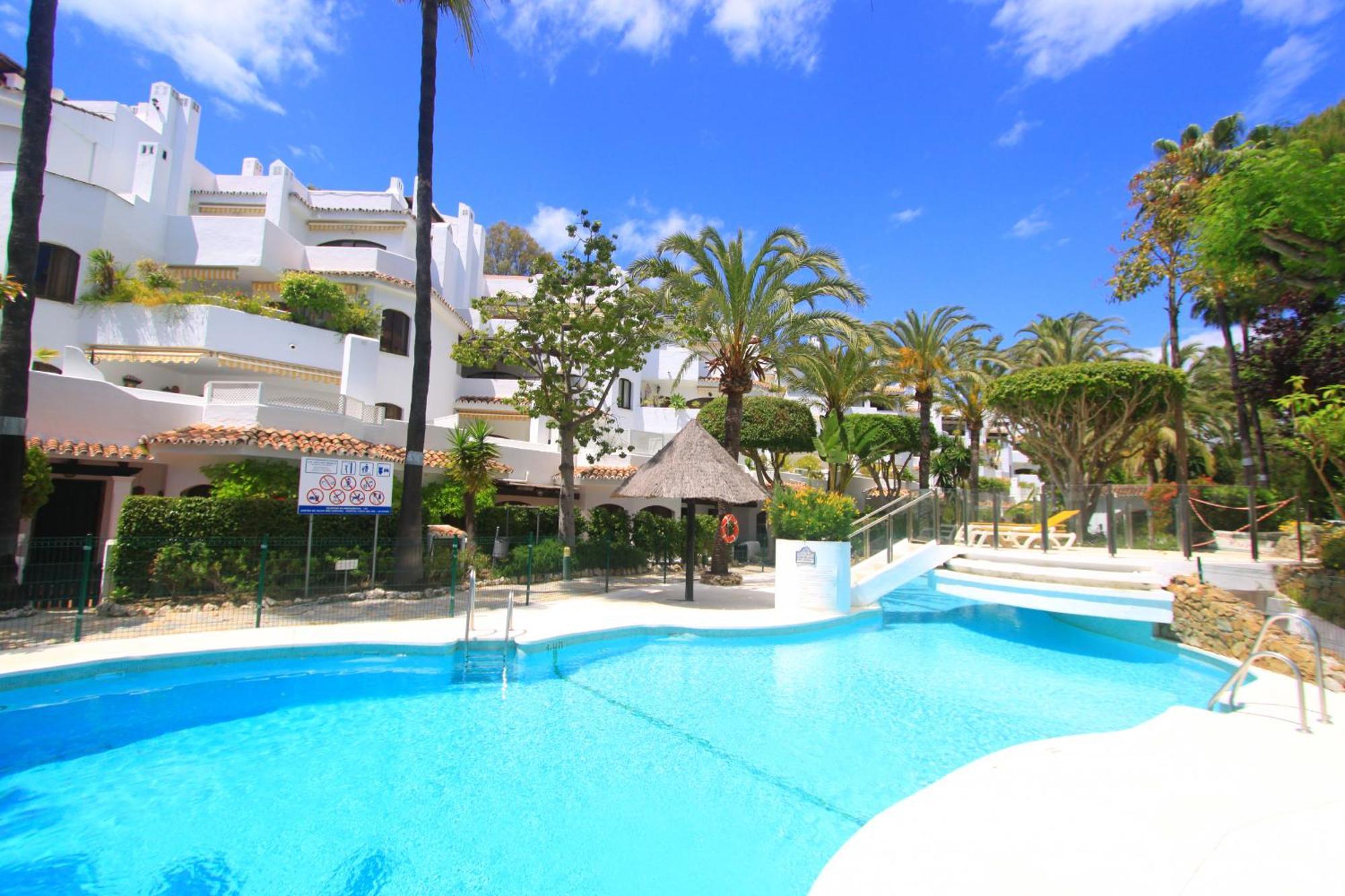 1080 Beachfront Penthouse 3 Floors Jacuzzi 2 Pools Wifi Roof Terrace Appartement